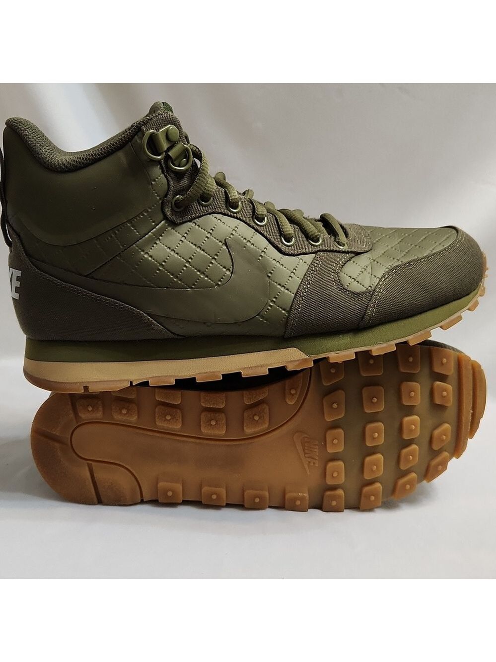 Nike MD Runner 2 Mid Premium High-Top Green Training Sneakers  (W Size 8.5) - Picture 5 of 13